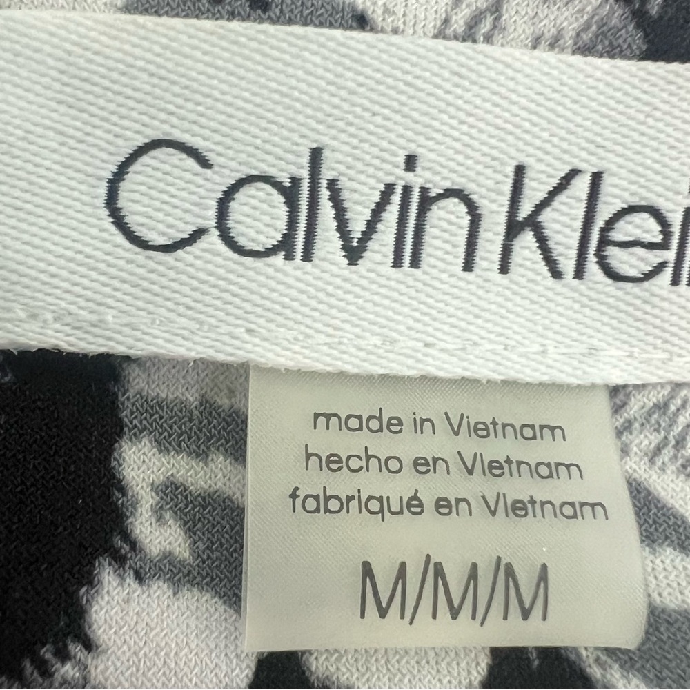 Calvin Klein Top - Picture 3 of 5